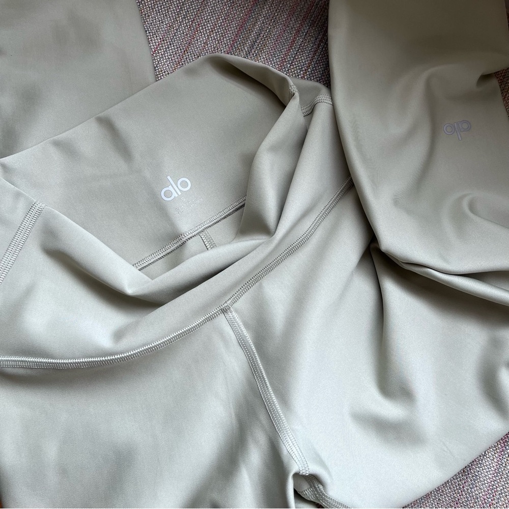 Alo Yoga High Waist Airlift Legging Small